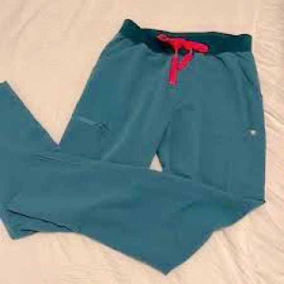 Limited Edition Figs in Hydrogreen XS/P - Picture 12 of 16